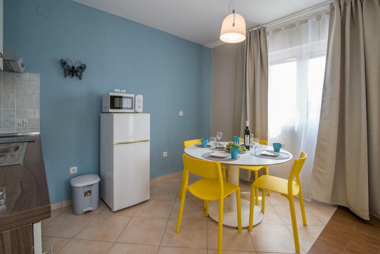 Kornić Apartments Sanjin מראה חיצוני תמונה