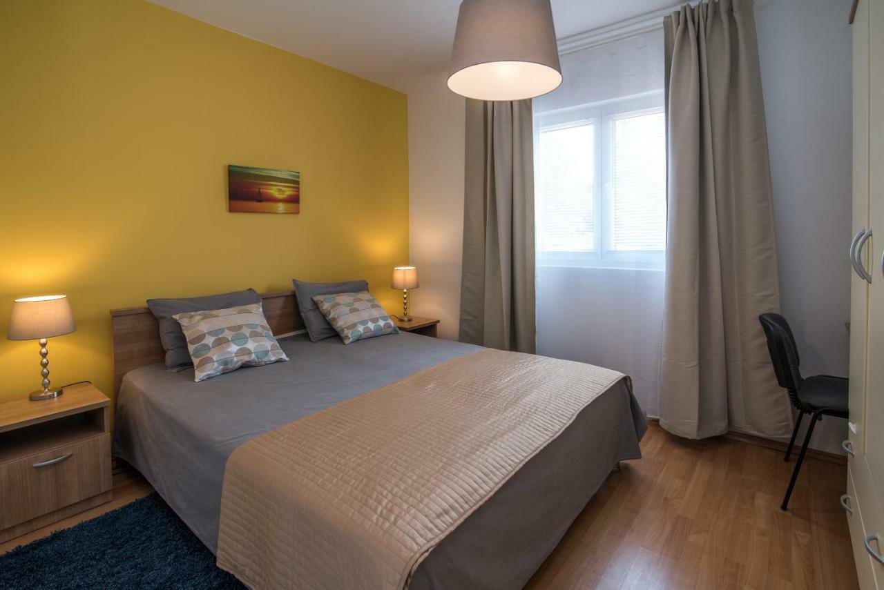 Kornić Apartments Sanjin מראה חיצוני תמונה