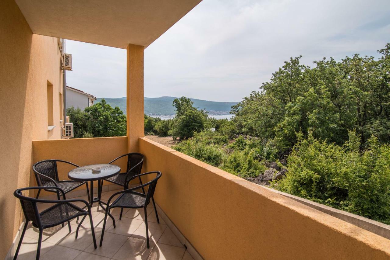Kornić Apartments Sanjin מראה חיצוני תמונה