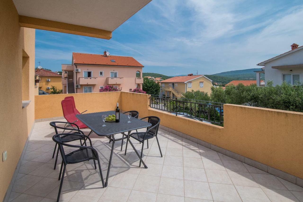 Kornić Apartments Sanjin מראה חיצוני תמונה